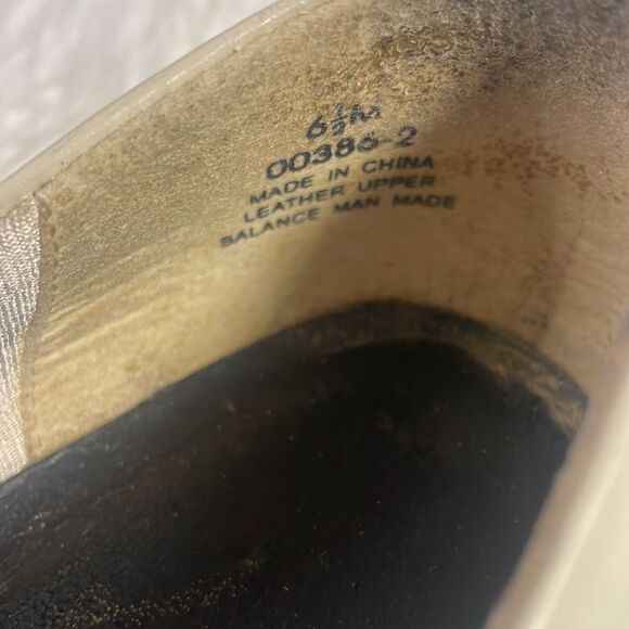 Lifestride Ladies Leather Shoes, Size 6.5, Beige - Picture 8 of 8